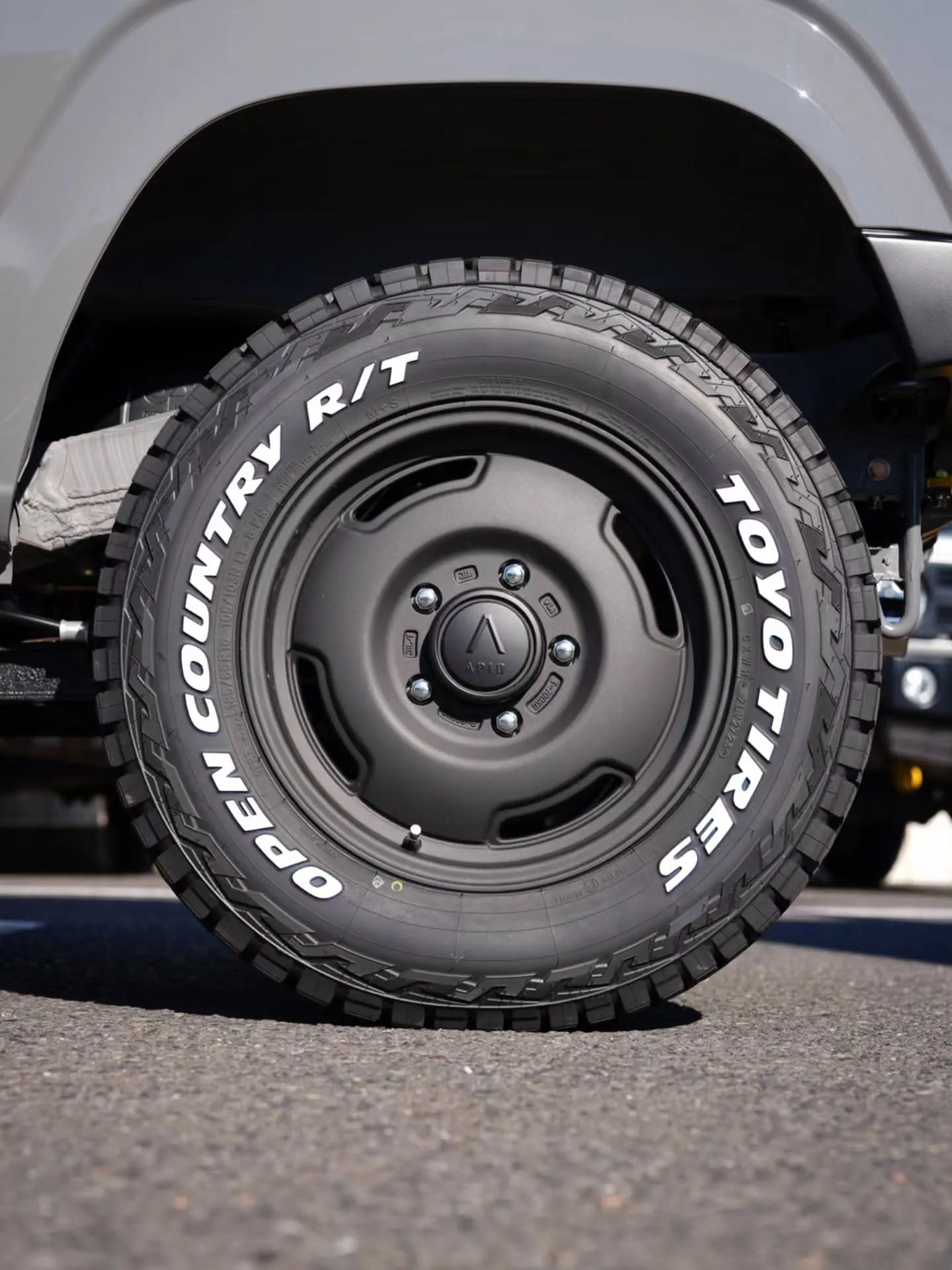 ジムニー用ホワイトレタータイヤ紹介第三弾!